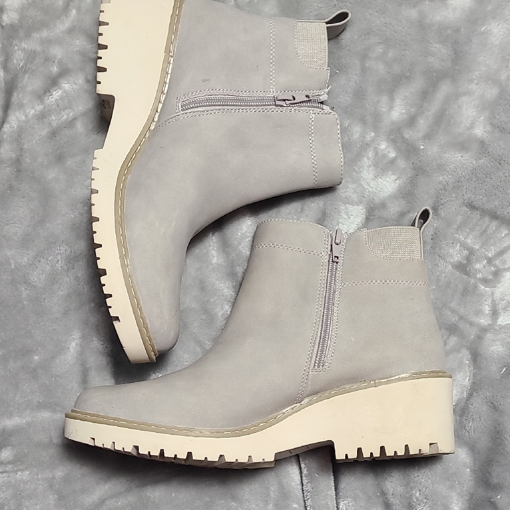 Sonoma Soft Gray Ankle Booties